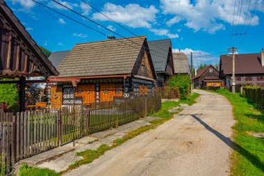 Cicmany, Slovakya 'daki tipik halk mimarisi.