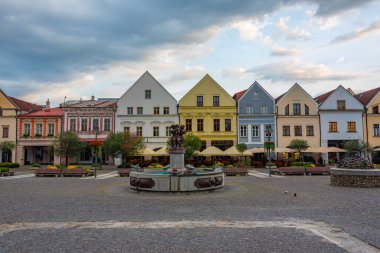 Zilina, Slovakya 'daki Marianske isim meydanının gün doğumu manzarası.