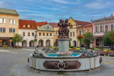 Zilina, Slovakya 'daki Marianske isim meydanının gün doğumu manzarası.