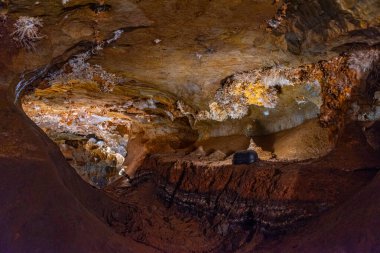 Slovakya 'daki Ochtinska aragonit mağarası.