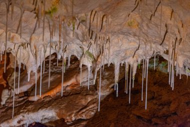 Slovak Paradise Ulusal Parkı 'ndaki Gombasecka mağarası.