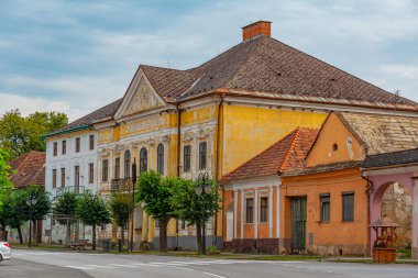 Slovakya köyünün ana meydanı Stitnik.IMAGE