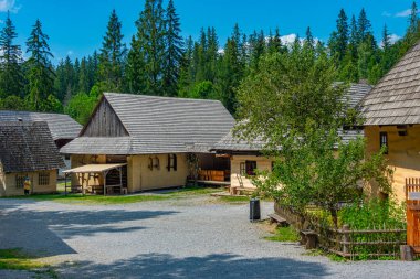 Slovakya 'daki Orava Village Müzesi' nde geleneksel mimari.