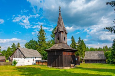 Pribylina, Slovakya 'daki Liptov Village Müzesi' nde geleneksel mimari.