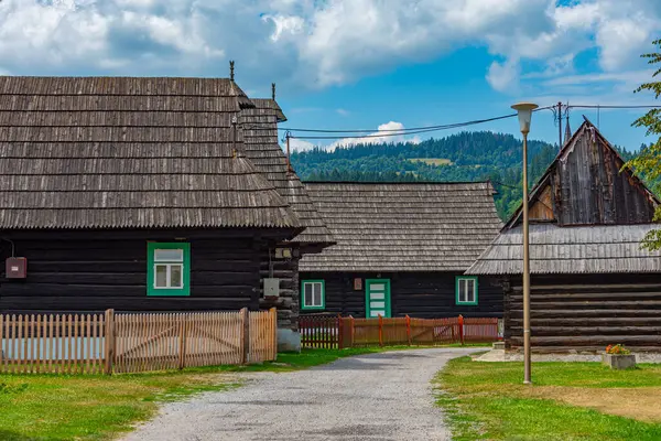 Podbiel, Slovakya 'da geleneksel halk mimarisi.