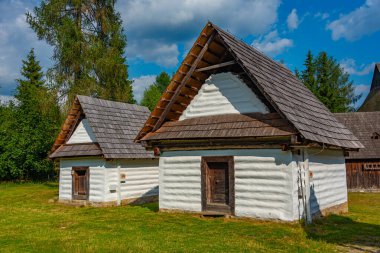 Pribylina, Slovakya 'daki Liptov Village Müzesi' nde geleneksel mimari.