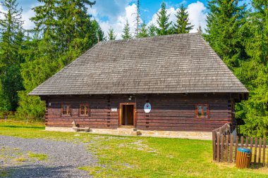 Pribylina, Slovakya 'daki Liptov Village Müzesi' nde geleneksel mimari.