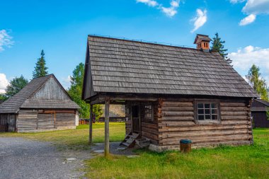 Pribylina, Slovakya 'daki Liptov Village Müzesi' nde geleneksel mimari.
