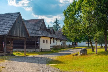 Pribylina, Slovakya 'daki Liptov Village Müzesi' nde geleneksel mimari.