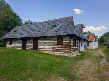 Slovakya 'nın Martin kentindeki Slovak Köy Müzesi' nde geleneksel mimari.