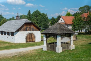 Slovakya 'nın Martin kentindeki Slovak Köy Müzesi' nde geleneksel mimari.
