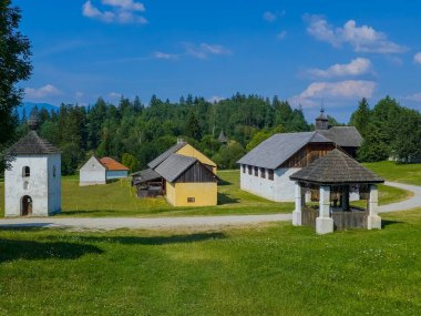 Slovakya 'nın Martin kentindeki Slovak Köy Müzesi' nde geleneksel mimari.