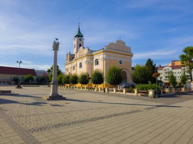 Topolcany, Slovakya 'da Bakire Meryem Varsayımı Kilisesi.