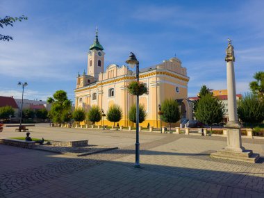 Topolcany, Slovakya 'da Bakire Meryem Varsayımı Kilisesi.