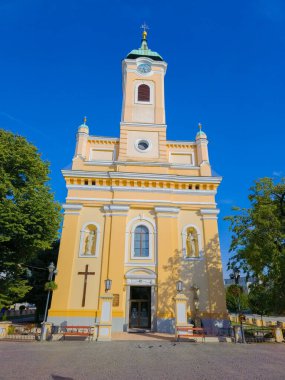 Topolcany, Slovakya 'da Bakire Meryem Varsayımı Kilisesi.