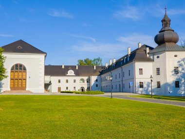 Slovakya Oponice 'de Şato Uygulaması.