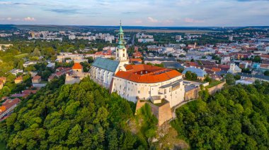 Slovakya 'daki Nitra kalesinin Panorama manzarası.