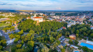 Slovakya 'daki Nitra kalesinin Panorama manzarası.