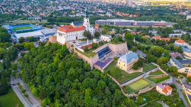 Slovakya 'daki Nitra kalesinin Panorama manzarası.