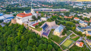 Slovakya 'daki Nitra kalesinin Panorama manzarası.