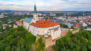 Slovakya 'daki Nitra kalesinin Panorama manzarası.
