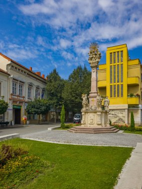 Komarno, Slovakya 'nın merkezinde yaz günü.