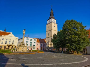 Trnava, Slovakya 'daki şehir kulesinin görüntüsü.