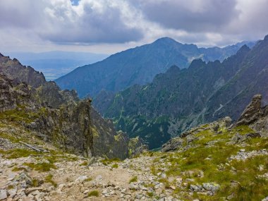 Lomnicke Sedlo, Slovakya 'da bulutlu bir günde.