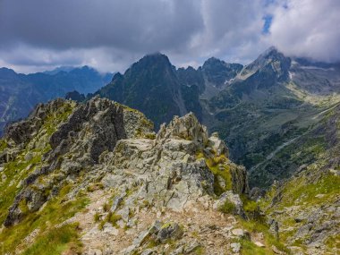 Lomnicke Sedlo, Slovakya 'da bulutlu bir günde.
