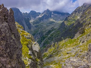 Lomnicke Sedlo, Slovakya 'da bulutlu bir günde.