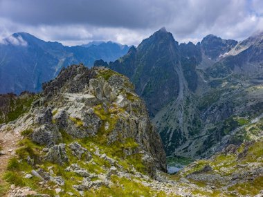 Lomnicke Sedlo, Slovakya 'da bulutlu bir günde.