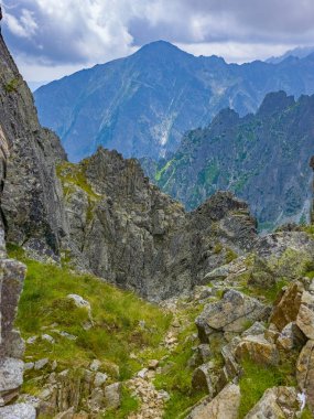 Lomnicke Sedlo, Slovakya 'da bulutlu bir günde.