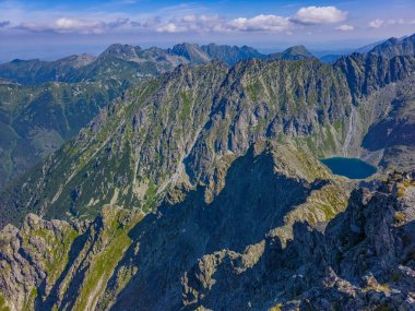 Koprova Dolina Slovakya 'nın Krivan zirvesinden izlendi.