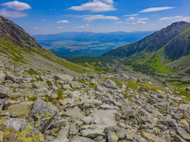 Slovakya 'daki High Tatras Ulusal Parkı' nda Furkotska dolina.