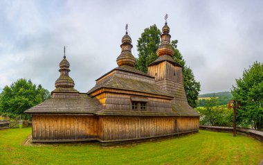 Meryem Ana 'nın Korunması Tapınağı, Mirola, Slovakya.