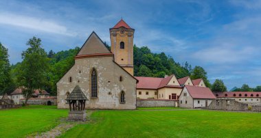 Slovakya 'daki Kızıl Manastır Manastırı Görüntüsü.