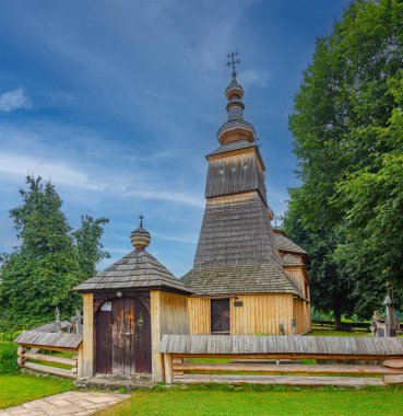 Ladomirova, Slovakya 'daki Aziz Mikail Kilisesi.
