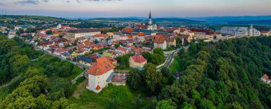 Levoca, Slovakya 'da günbatımı manzara.