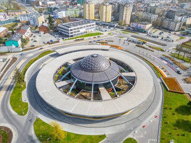 Kielce, Poland.IMAGE 'deki otobüs durağı görüntüsü