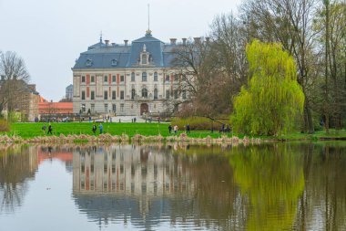 Pszczyna şatosunun Poland.IMAGE görünümü