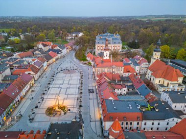 Polonya 'nın Pszczyna.IMAGE kasabasının gündoğumu manzarası