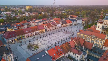 Polonya 'nın Pszczyna.IMAGE kasabasının gündoğumu manzarası