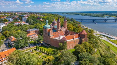 Plock, Poland.IMAGE 'deki katedralin panorama görüntüsü