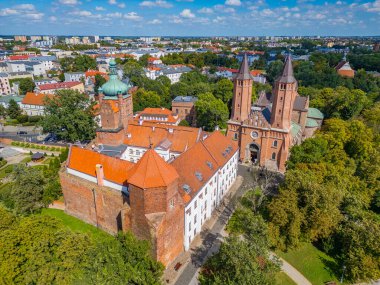 Plock, Poland.IMAGE 'deki katedralin panorama görüntüsü