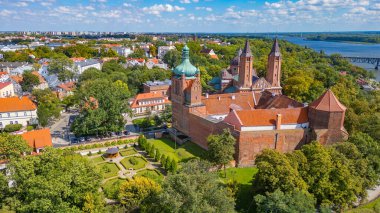 Plock, Poland.IMAGE 'deki katedralin panorama görüntüsü