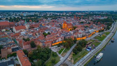 Poland.IMAGE 'de Torun' un günbatımı manzarası.