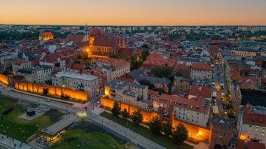 Poland.IMAGE 'de Torun' un günbatımı manzarası.