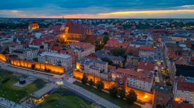 Poland.IMAGE 'de Torun' un günbatımı manzarası.