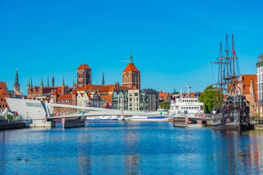 Olowianka köprüsünün arkasındaki Gdansk Panoraması, Poland.IMAGE