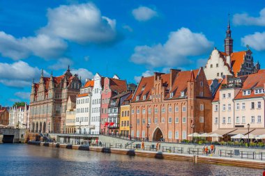 Güneşli bir günde Gdansk Rıhtımı, Poland.IMAGE